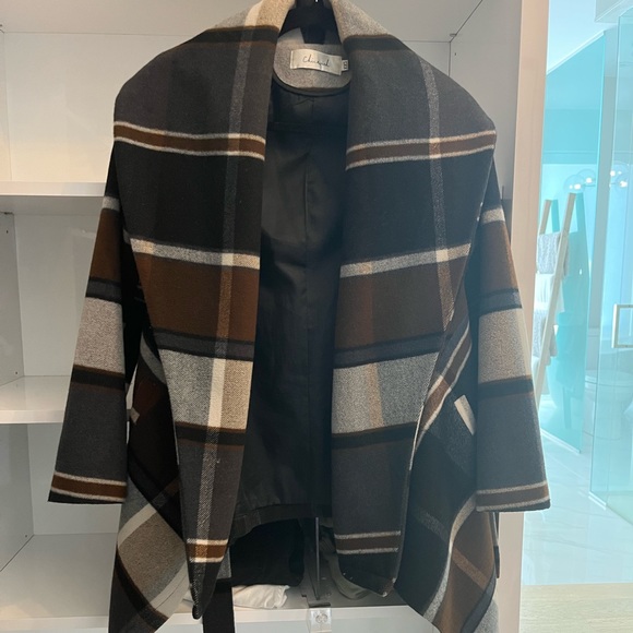 Chicwish PRAIRIE CHECK RABATO COAT BY CHIC+ - Picture 5 of 5